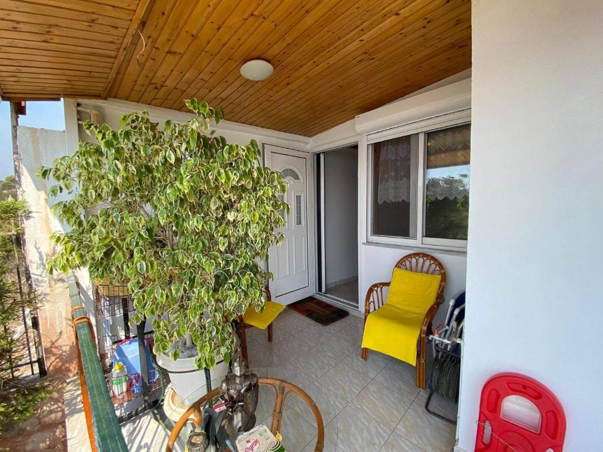 Siga Siga Apartment Mégara Exterior foto